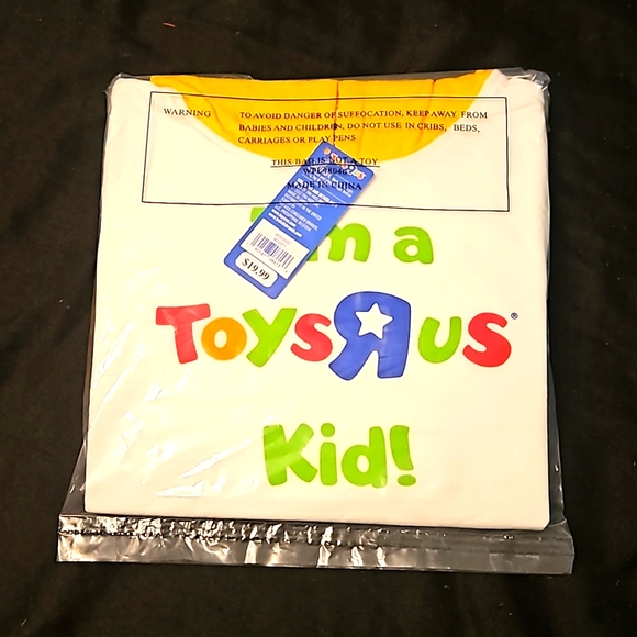 NWT I'm A Toys R Us Kid Hoodie White And Yellow With Geoffrey Hood - Picture 5 of 5